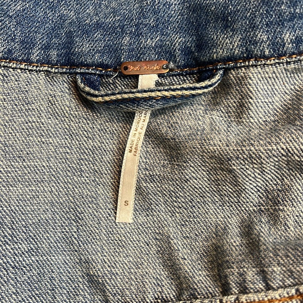 Free People Boho Rumors Denim Patchwork Trucker Jacket Size S - Picture 9 of 11